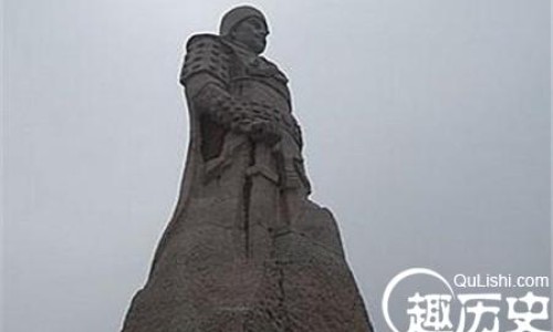 【茯苓和芡实的功效与作用及食用方法】茯苓和芡实的功效作用与主治与用量 - 茯苓和芡实的功效网